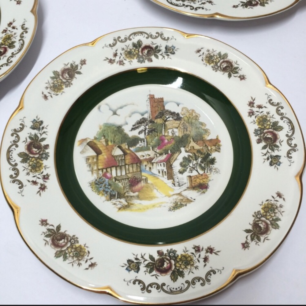 Ascot Wood and Sons England, Set of 2 Plates